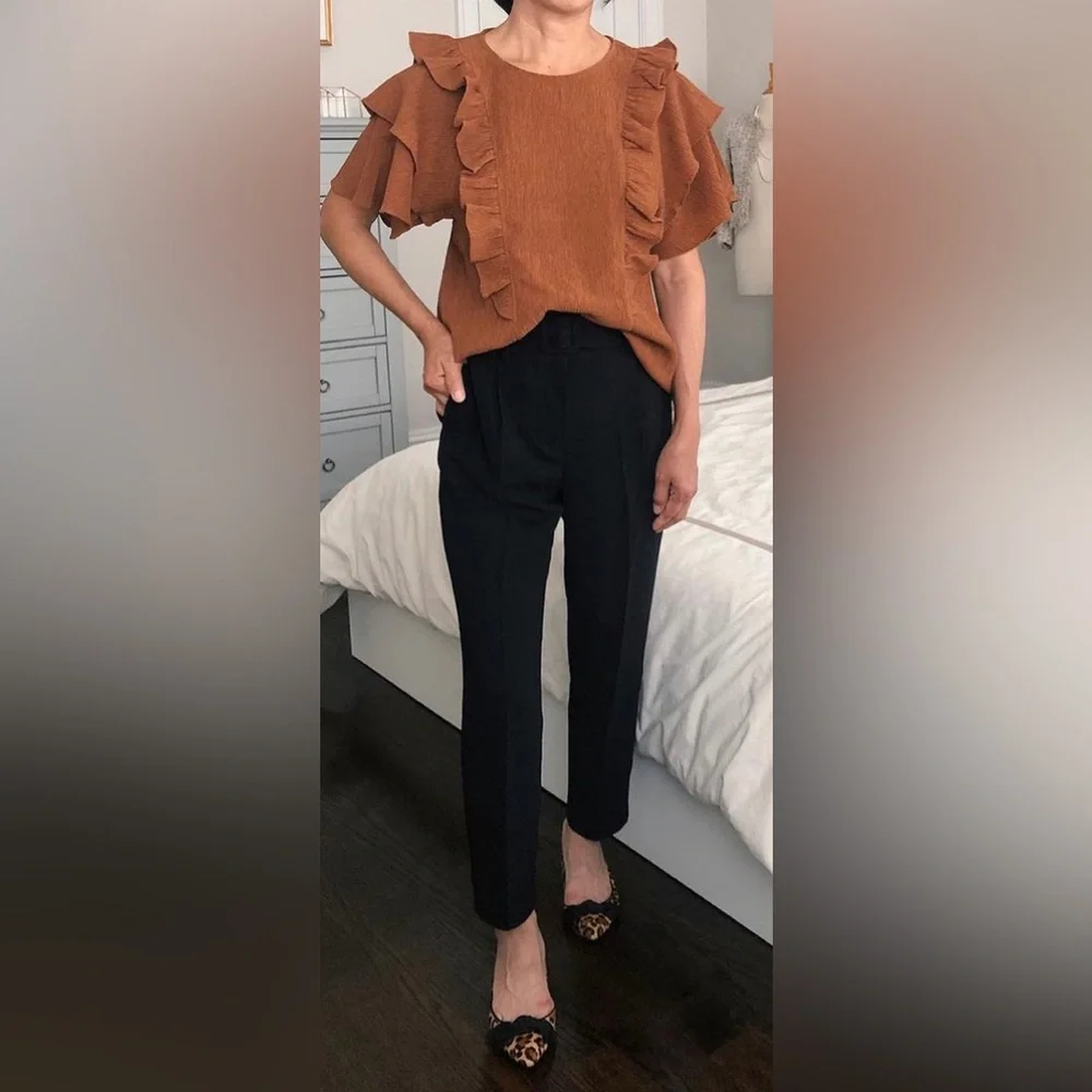 Express Textured Double Ruffle Top - Picture 3 of 3